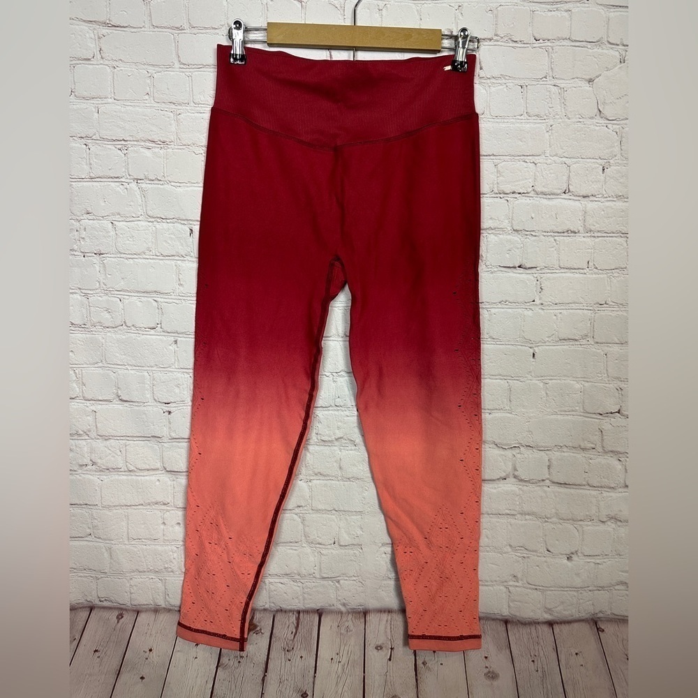 PINK‎ Sport Victoria's Secret laser cut high rise ombre leggings, sz L, EUC